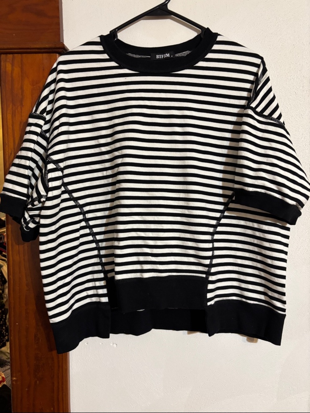 Black & White Striped Short Sleeve Sweatshirt
